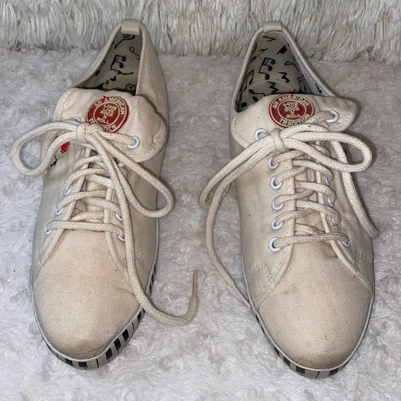 Vintage sales cherokee shoes